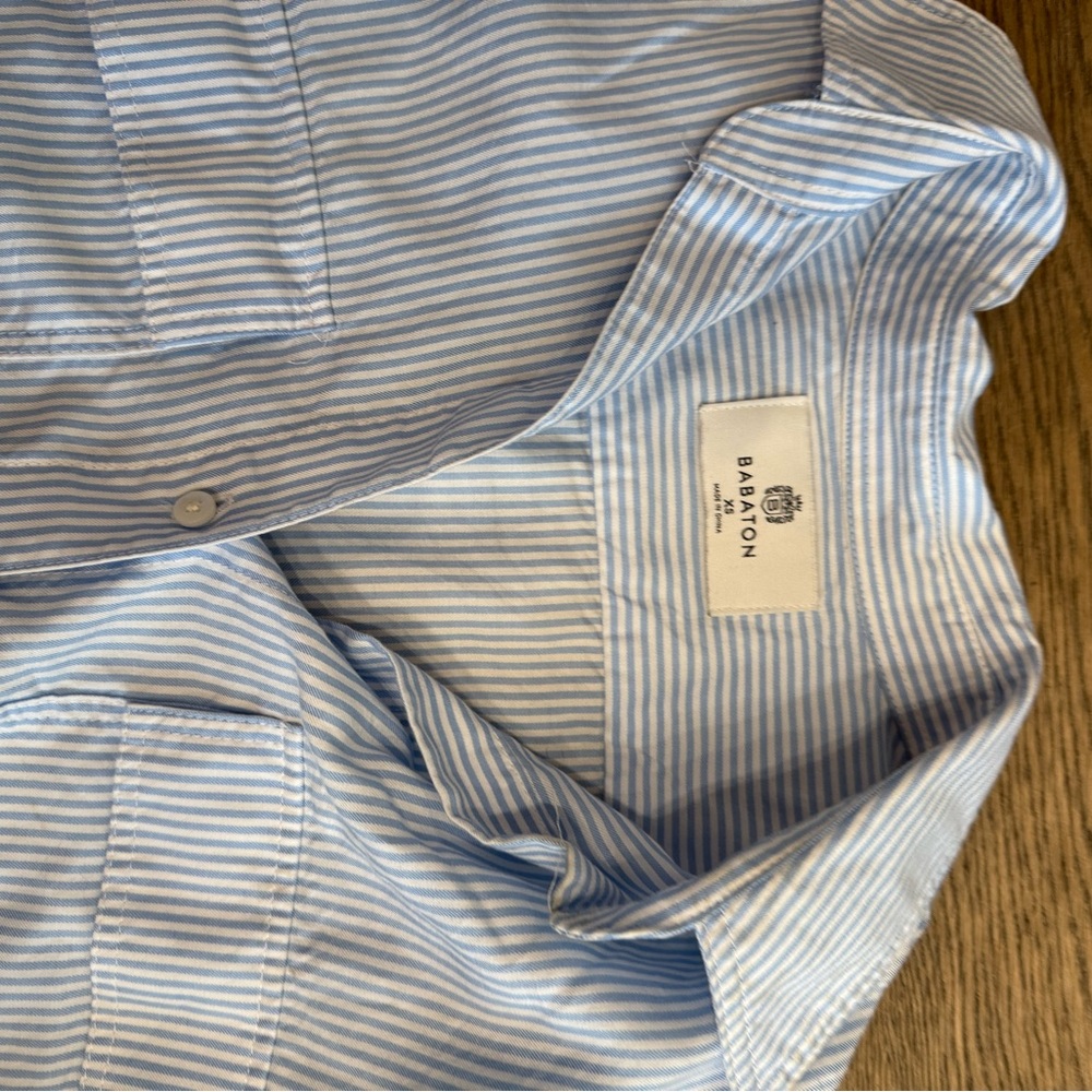 Aritzia blue and white striped shirt. Xs
